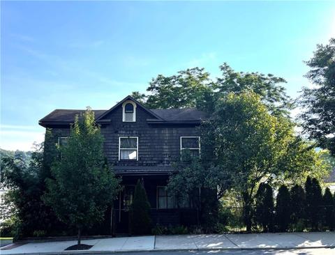 733 Napoleon St, Johnstown, PA 15901