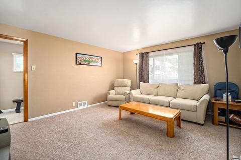 52 Maple St, Muse, PA 15350 photo 7