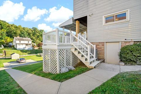 52 Maple St, Muse, PA 15350 photo 3
