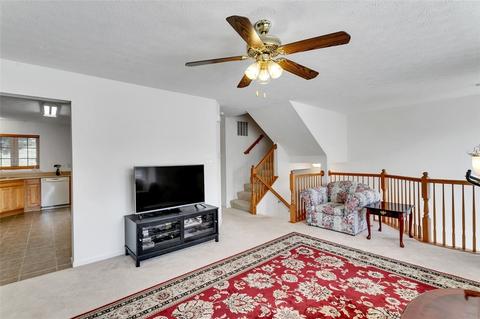 1305 Michael Dr, Pittsburgh, PA 15227 photo 6