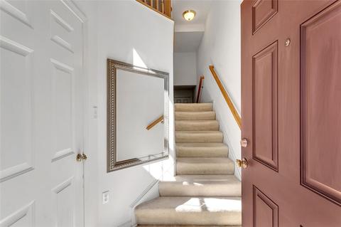 1305 Michael Dr, Pittsburgh, PA 15227 photo 2