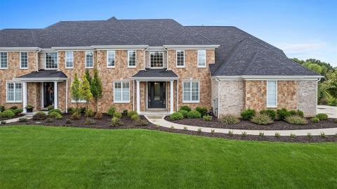 104 Chancellor Ct, Mars, PA 16046