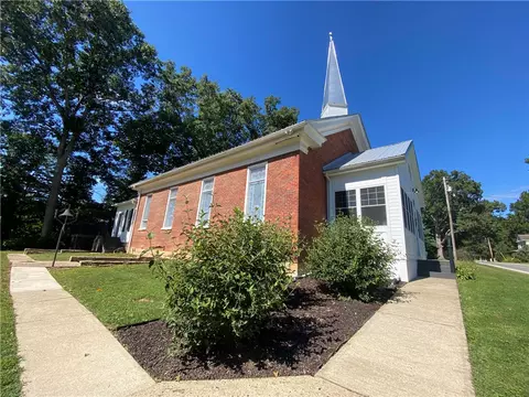 2300 Beallsville Rd, Marianna, PA 15345