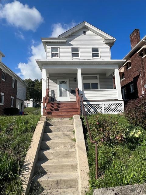 808 Scott Ave, Jeannette, PA 15644