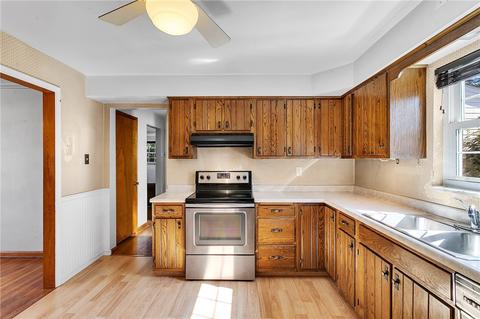 2979 Sunset Cir, Export, PA 15632 photo 11