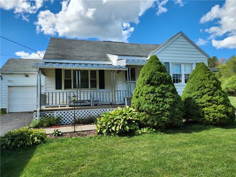 635 State Route 66, Leechburg, PA 15656