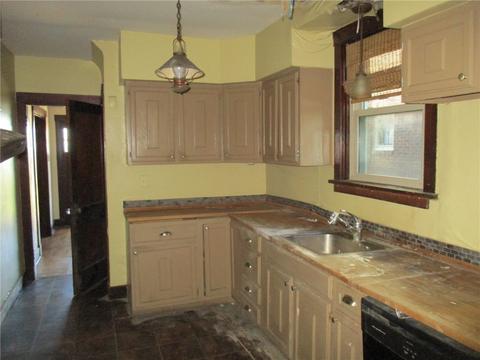 36 Bascom Ave, Pittsburgh, PA 15214 photo 9