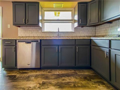 634 Wayne Ave, Monaca, PA 15061 photo 8