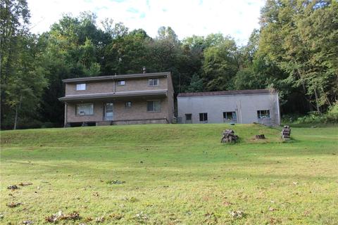 6163 Farm Rd, Export, PA 15632 photo 1