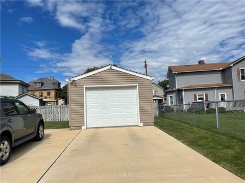 209 9th St, Monaca, PA 15061 photo 3