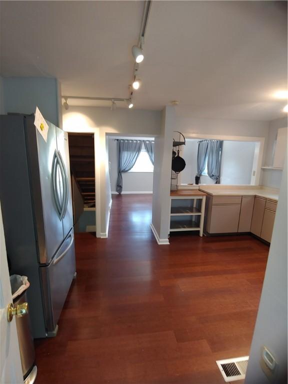  104 Roosevelt Ave, Mcdonald, PA 15057 photo 9