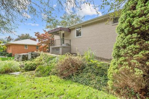 2888 Sunset Cir, Export, PA 15632 photo 23