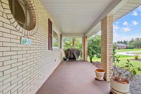 2888 Sunset Cir, Export, PA 15632 photo 2