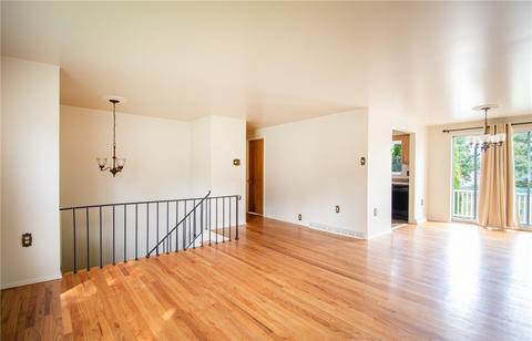 113 Newgate Dr, Monaca, PA 15061 photo 3