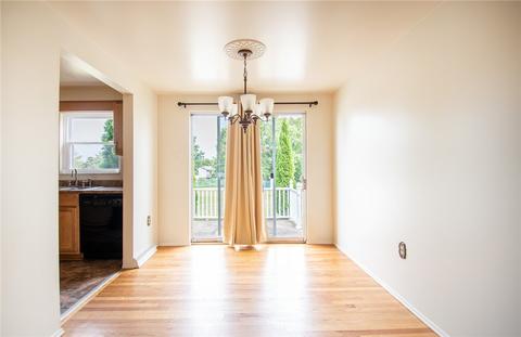 113 Newgate Dr, Monaca, PA 15061 photo 4