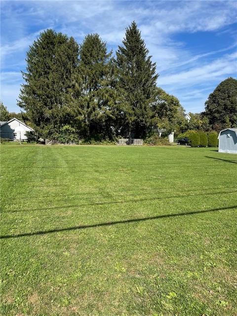215 N Walnut St, Ligonier, PA 15658