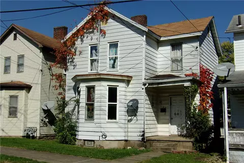 162 W Berkeley St, Uniontown, PA 15401