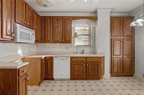 351 E 2nd St, Beaver, PA 15009 photo 8