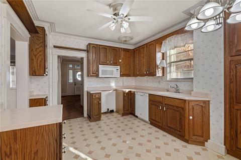 351 E 2nd St, Beaver, PA 15009 photo 9