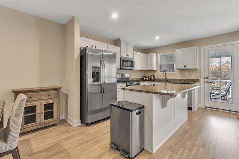 2045 Cade Dr, Monaca, PA 15061 photo 5