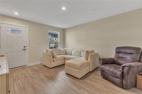 2045 Cade Dr, Monaca, PA 15061 photo 2