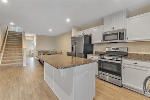 2045 Cade Dr, Monaca, PA 15061 photo 7