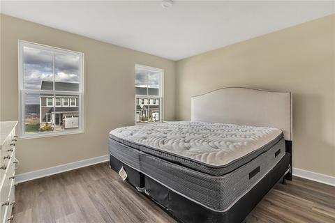 2045 Cade Dr, Monaca, PA 15061 photo 14