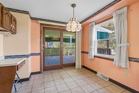 6978 Berkshire Dr, Export, PA 15632 photo 8