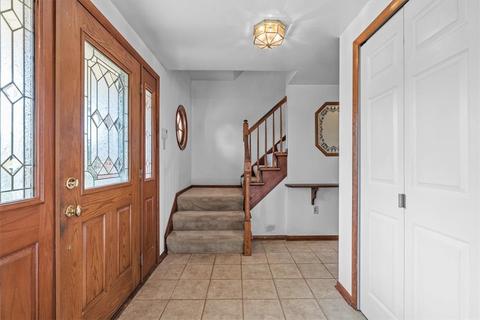 6978 Berkshire Dr, Export, PA 15632 photo 3