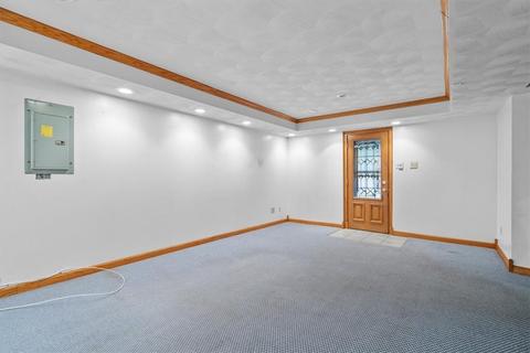 6978 Berkshire Dr, Export, PA 15632 photo 18