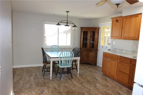 39 E 4th Ave, Latrobe, PA 15650 photo 8
