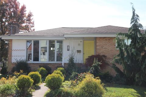 39 E 4th Ave, Latrobe, PA 15650 photo 1
