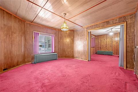 137 E 3rd St, Derry, PA 15627 photo 4