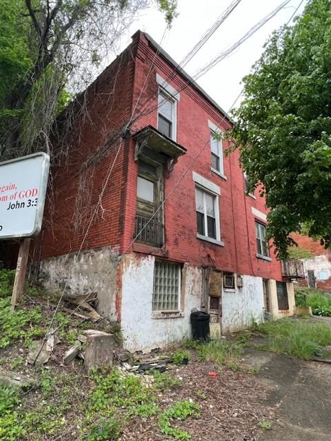 559 Herron Ave, Pittsburgh, PA 15219