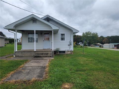 136 Chestnut St, Coral, PA 15731