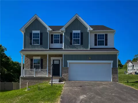 975 New Hope Dr, Irwin, PA 15642