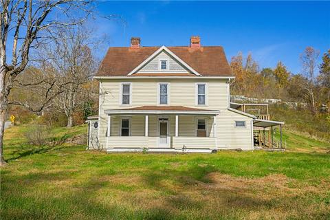 679 Lowber Rd, Irwin, PA 15642 photo 2
