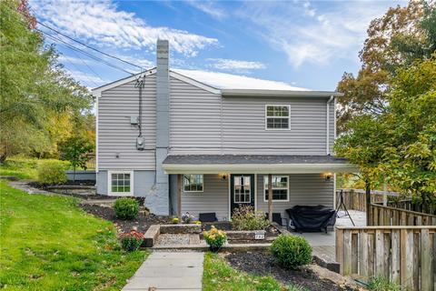 792 Franklin, Mars, PA 16046 photo 1