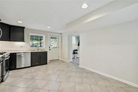 792 Franklin, Mars, PA 16046 photo 10