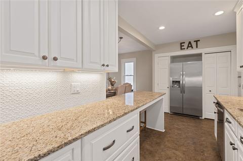 323 E Spring St, Zelienople, PA 16063 photo 13