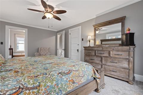323 E Spring St, Zelienople, PA 16063 photo 15