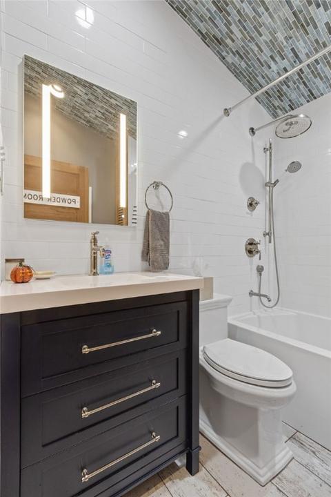 323 E Spring St, Zelienople, PA 16063 photo 7