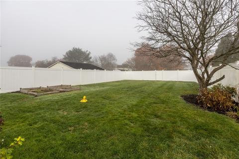 323 E Spring St, Zelienople, PA 16063 photo 25