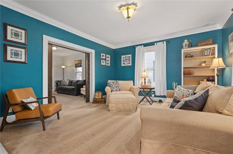 323 E Spring St, Zelienople, PA 16063 photo 3