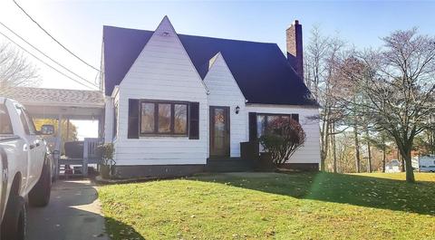 1325 Cherry Hill Rd, Ellwood City, PA 16117