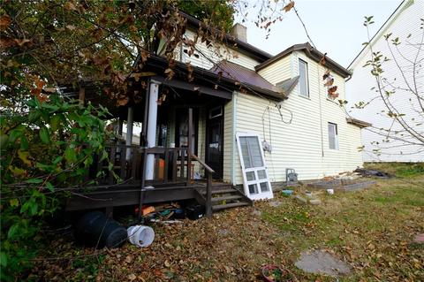 402 N Birmingham Ave, Avalon, PA 15202