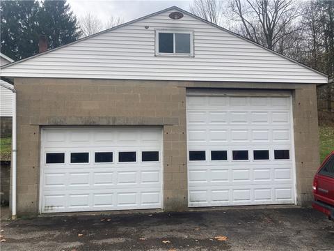910 Eckman Ln, Apollo, PA 15613 photo 2