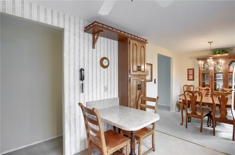 237 Burch Dr, Coraopolis, PA 15108 photo 16