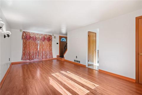 1452 Prospect Rd, Pittsburgh, PA 15227 photo 4