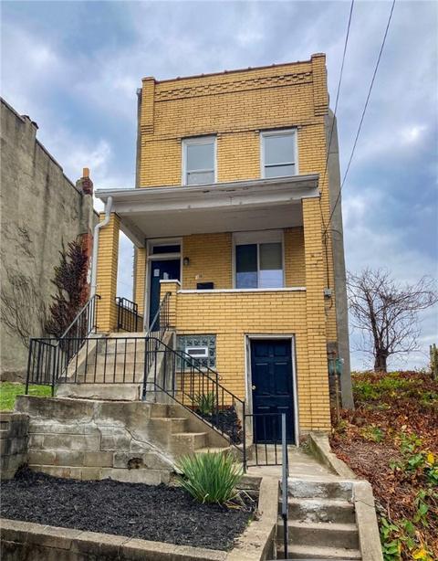 618 Hollace St, Pittsburgh, PA 15219